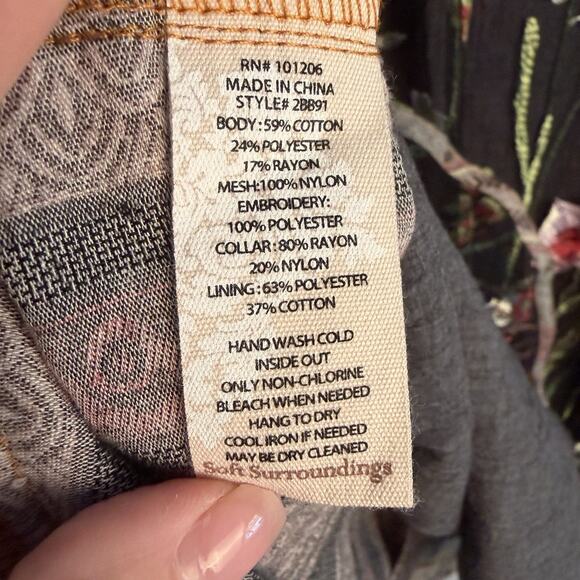 Soft Surroundings Tunic Top Womens Small Elena Embroidered Mesh Floral Fairy - Picture 7 of 8